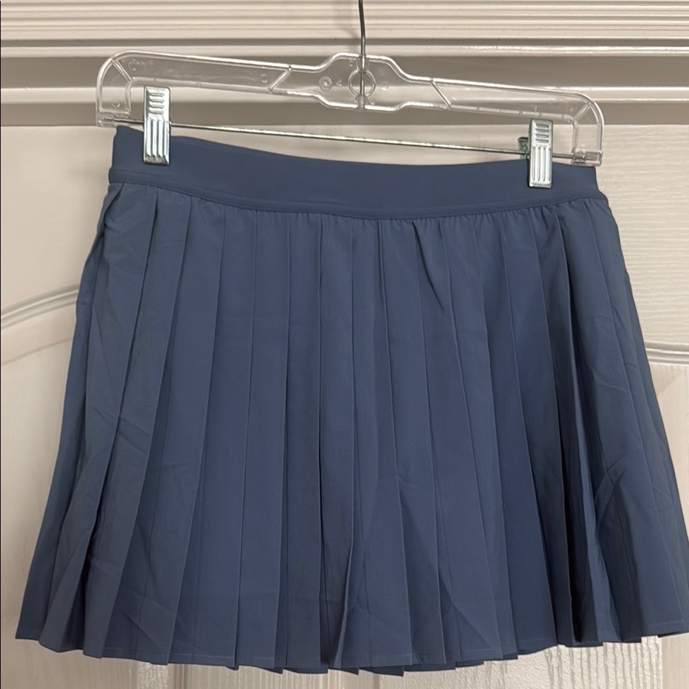 Lululemon periwinkle pleated tennis skirt size 6